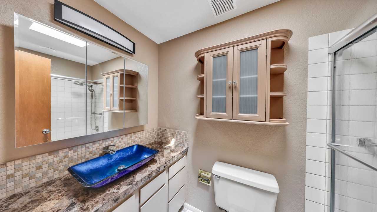 6127 Parkside Dr - Photo 5 of 19