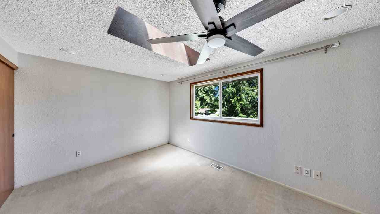 6127 Parkside Dr - Photo 6 of 19