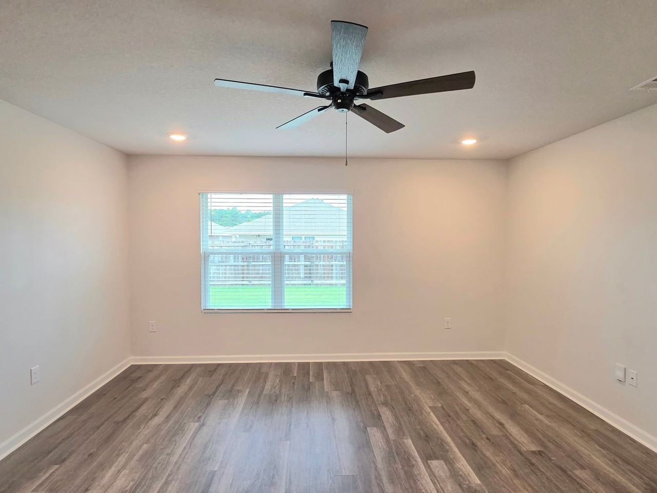 4389 Tiger Oak Ct - Photo 4 of 20