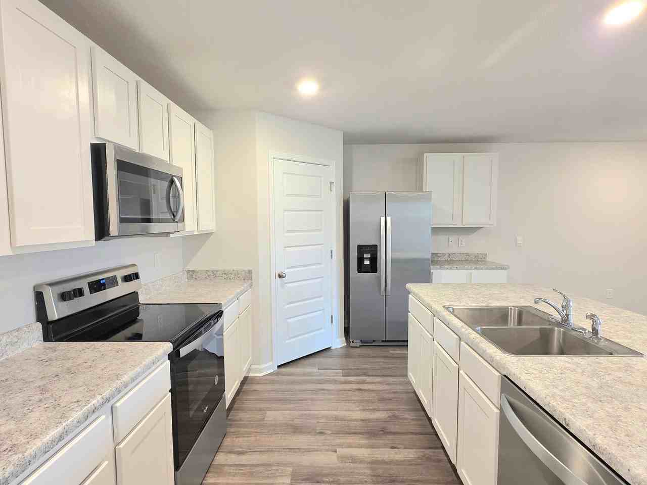 4389 Tiger Oak Ct - Photo 6 of 20