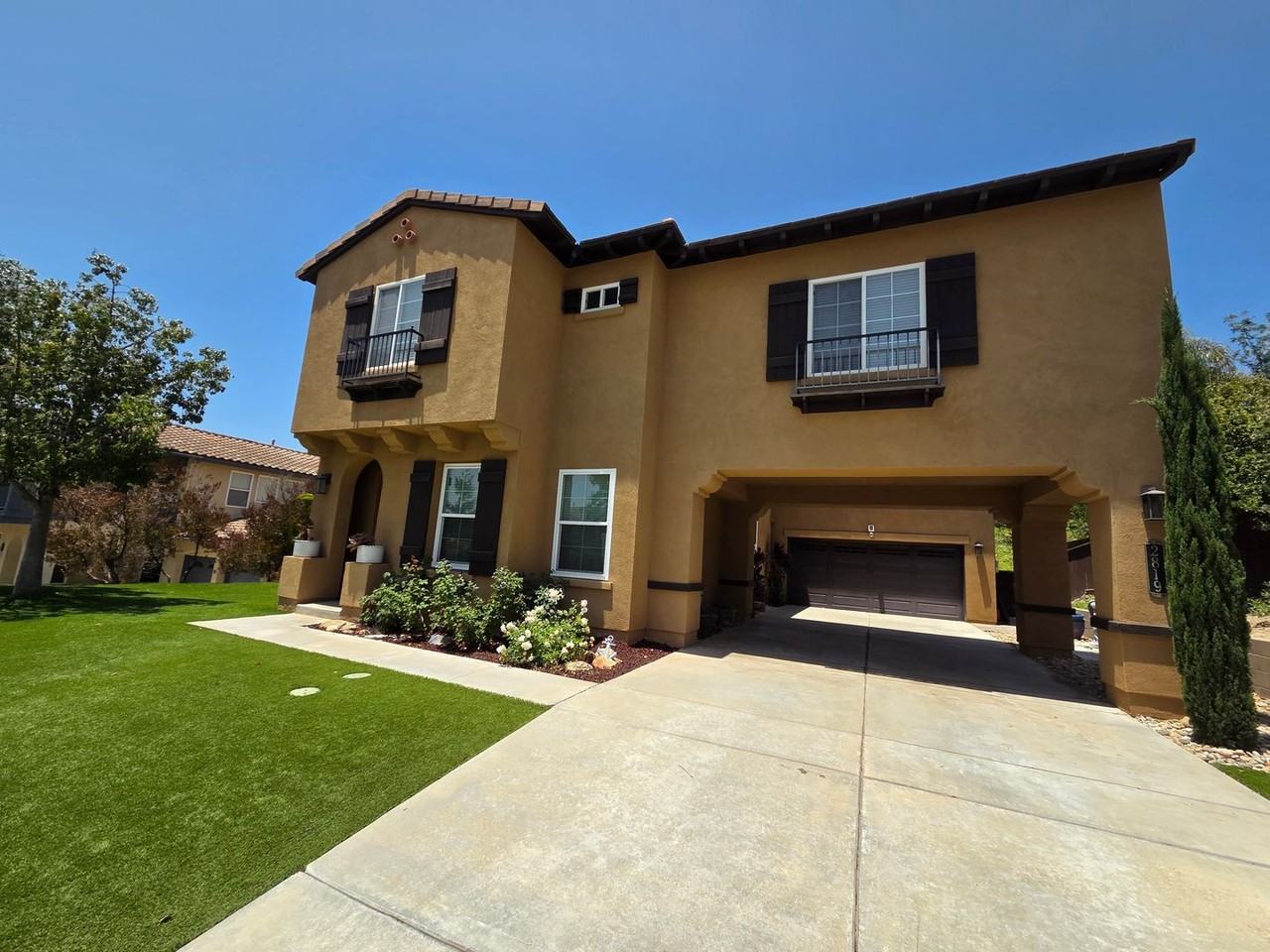2819 Savannah Ct - Photo 2 of 23