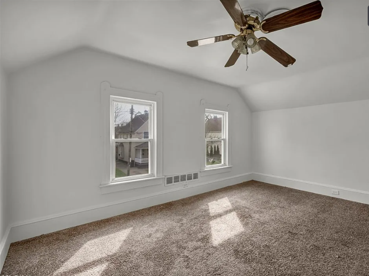 3134 W 88th St, Cleveland, Ohio 44102 - Photo 4 of 43