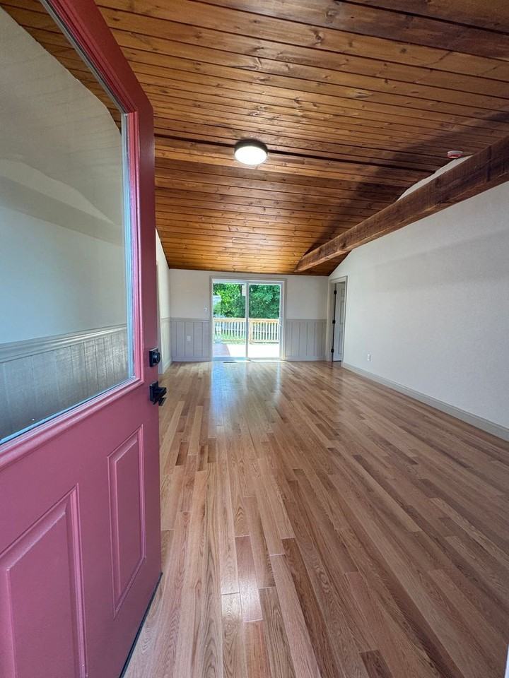 51 Summit St - Photo 4 of 10