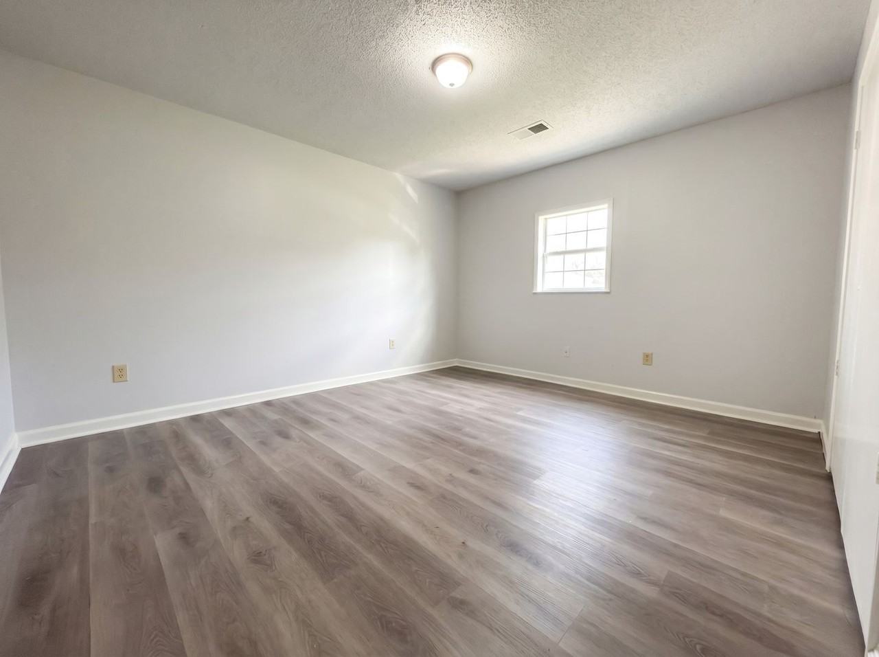 854 Carrolton Rd - Photo 5 of 13
