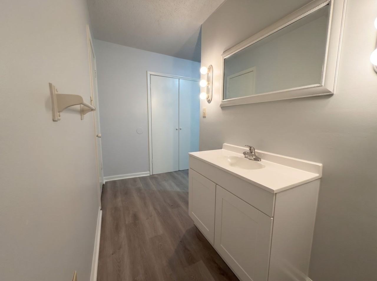 854 Carrolton Rd - Photo 7 of 13