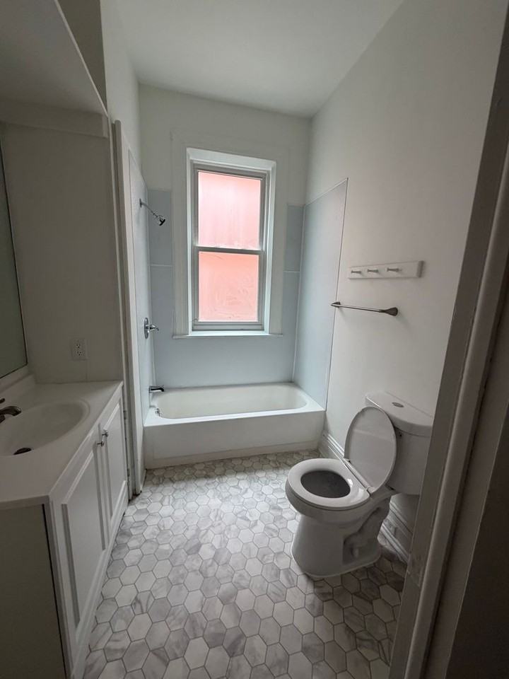 110 Beaver St - Photo 6 of 25