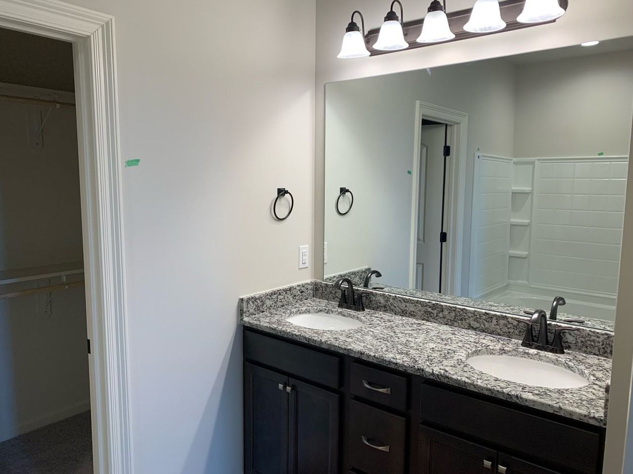 20460 Lattice Pl - Photo 6 of 8