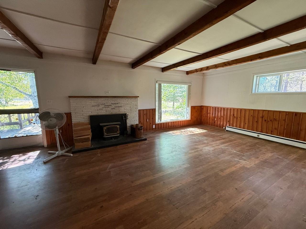 52220 Huntington Rd - Photo 2 of 14
