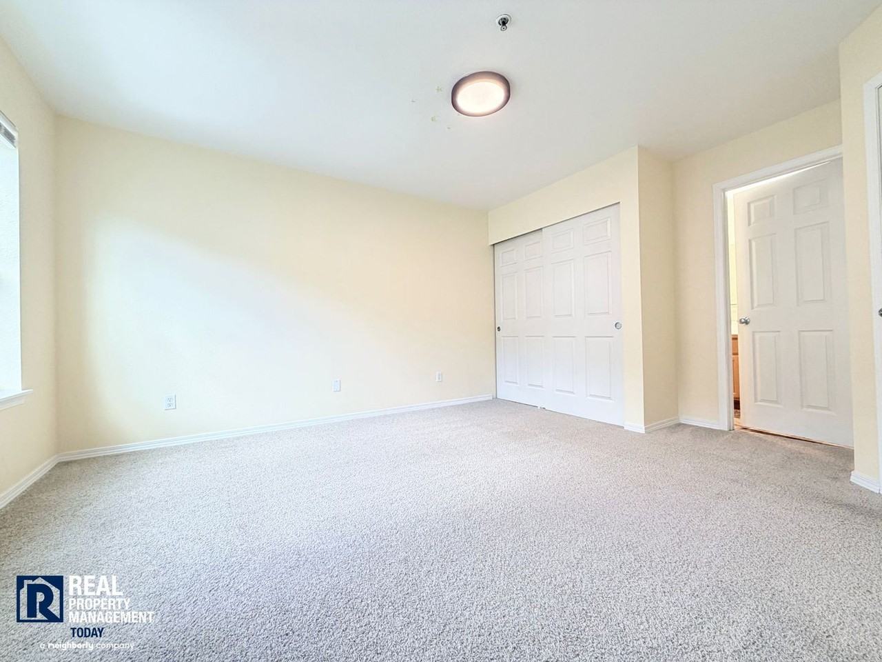 10414 140th Street Ct E #55 - Photo 5 of 23