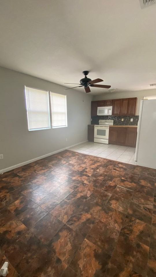 9407 Riverview Dr #A - Photo 3 of 4