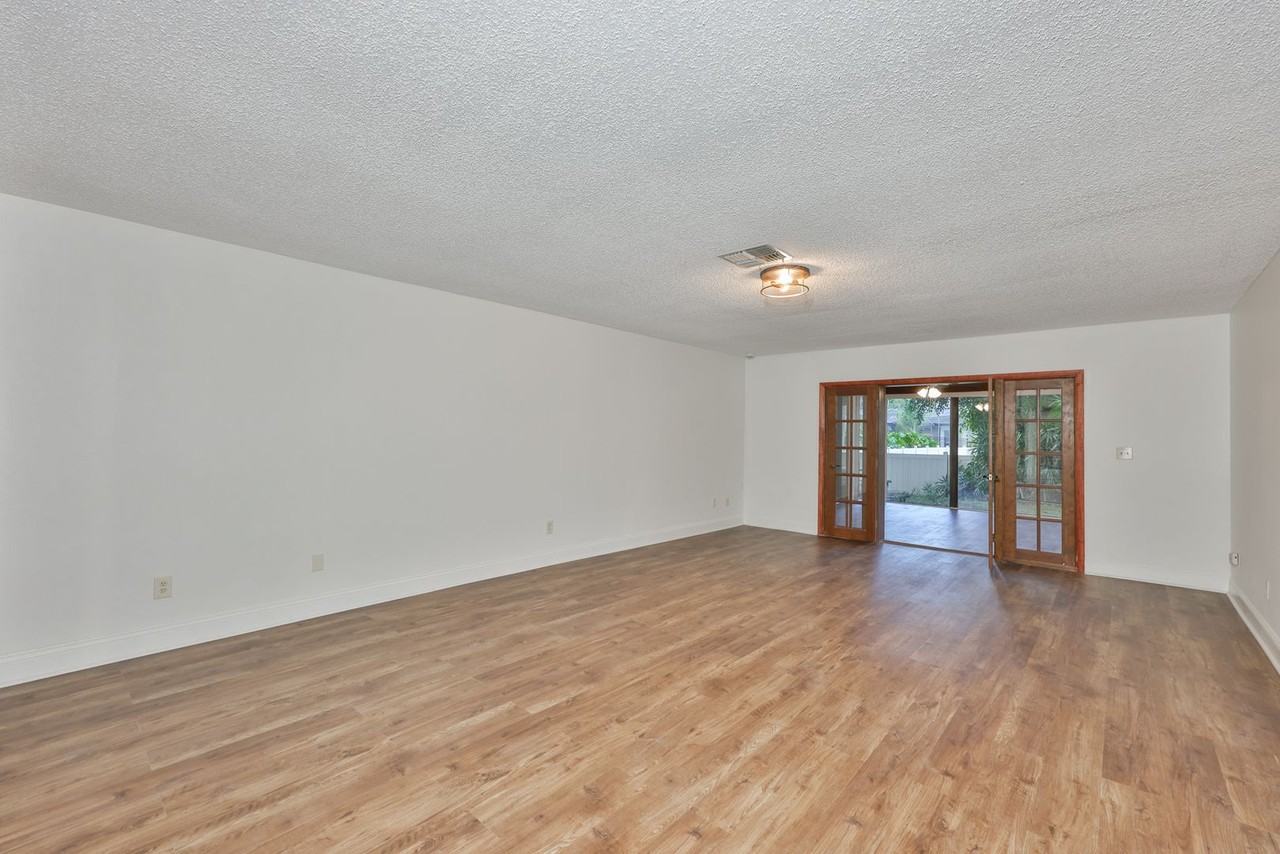 2823 Heron Pl - Photo 5 of 35
