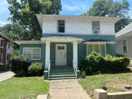 featured image of 915 915 Laurens Street  - 915 Laurens Street