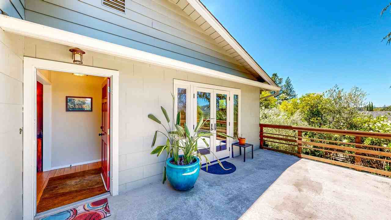 4560 Sullivan Ct - Photo 5 of 50