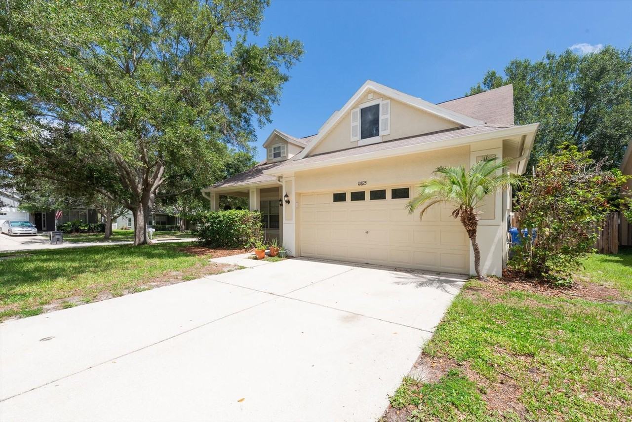 10825 Newbridge Dr - Photo 2 of 45