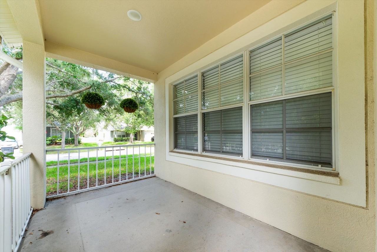 10825 Newbridge Dr - Photo 3 of 45