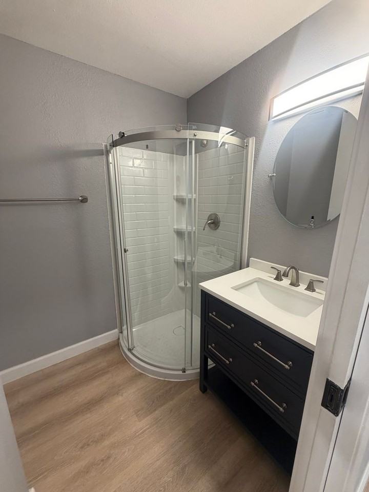 2568 Mayfair Ct - Photo 7 of 29