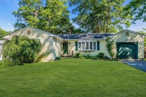 featured image of 2556 Woodland Rd