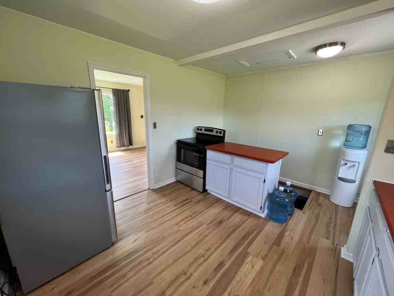 4691 Martin Rd - Photo 5 of 19
