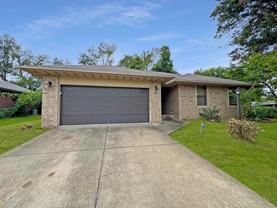 303 S Suburban Ave - Photo 1 of 1