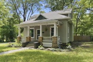 837 S Kentwood Ave - Photo 1 of 1