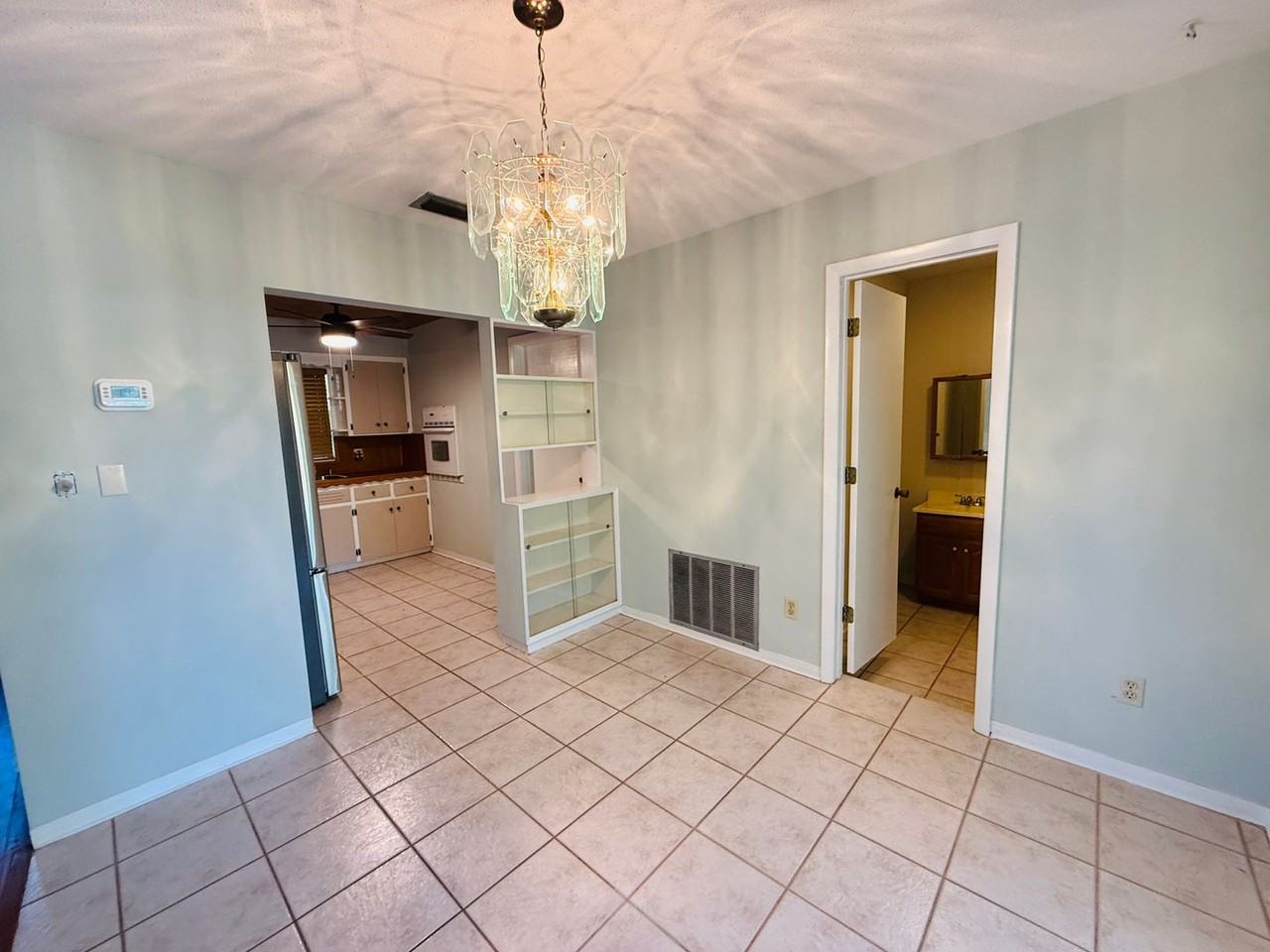 11537 63rd Ave - Photo 6 of 30