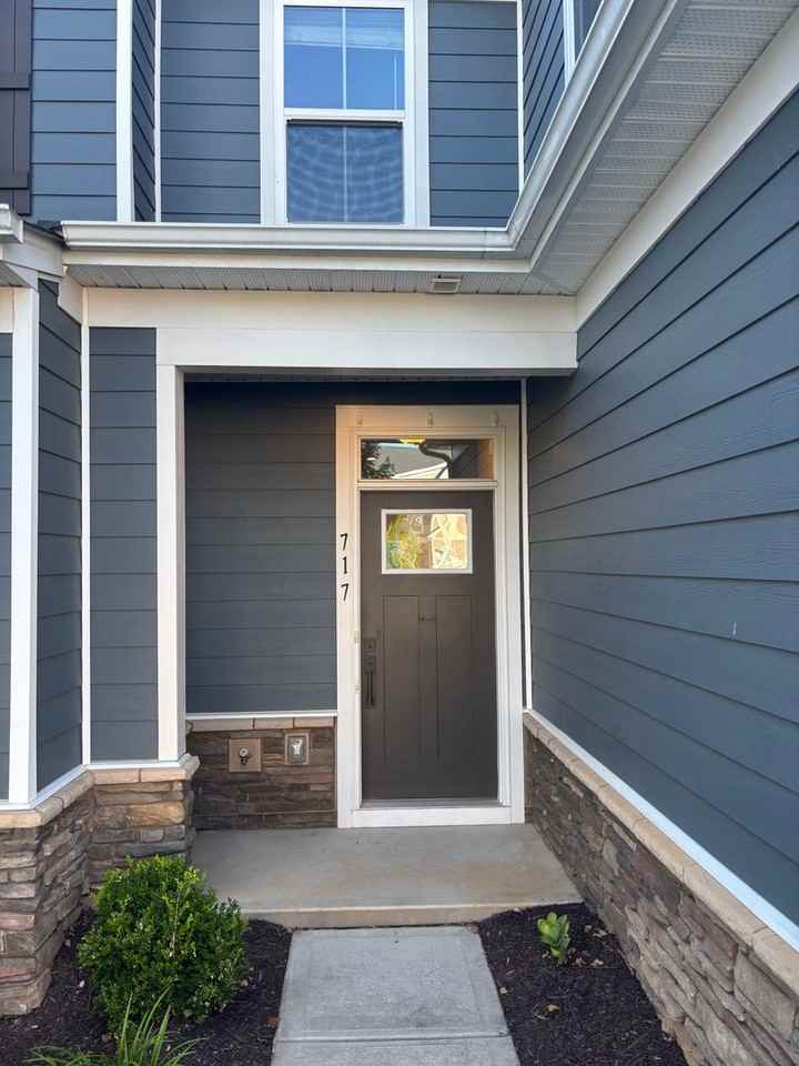 717 Hazel Way - Photo 2 of 28