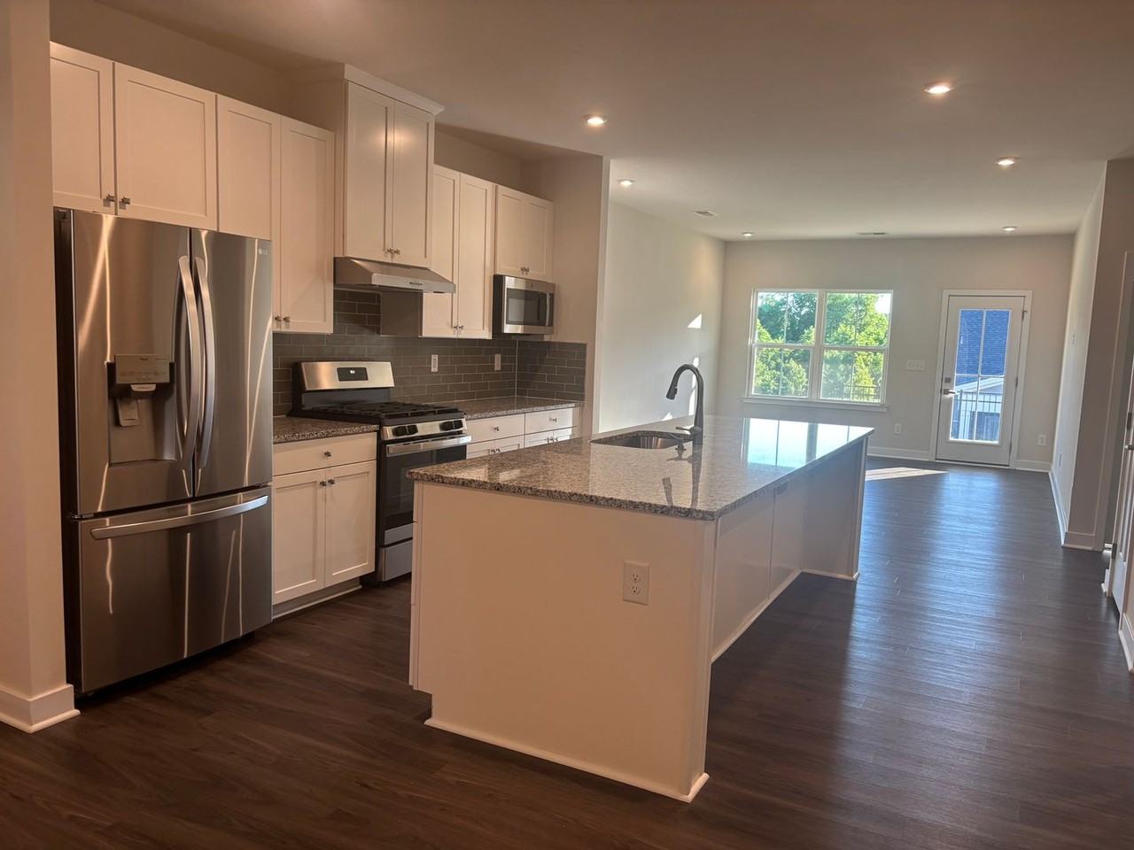 717 Hazel Way - Photo 4 of 28