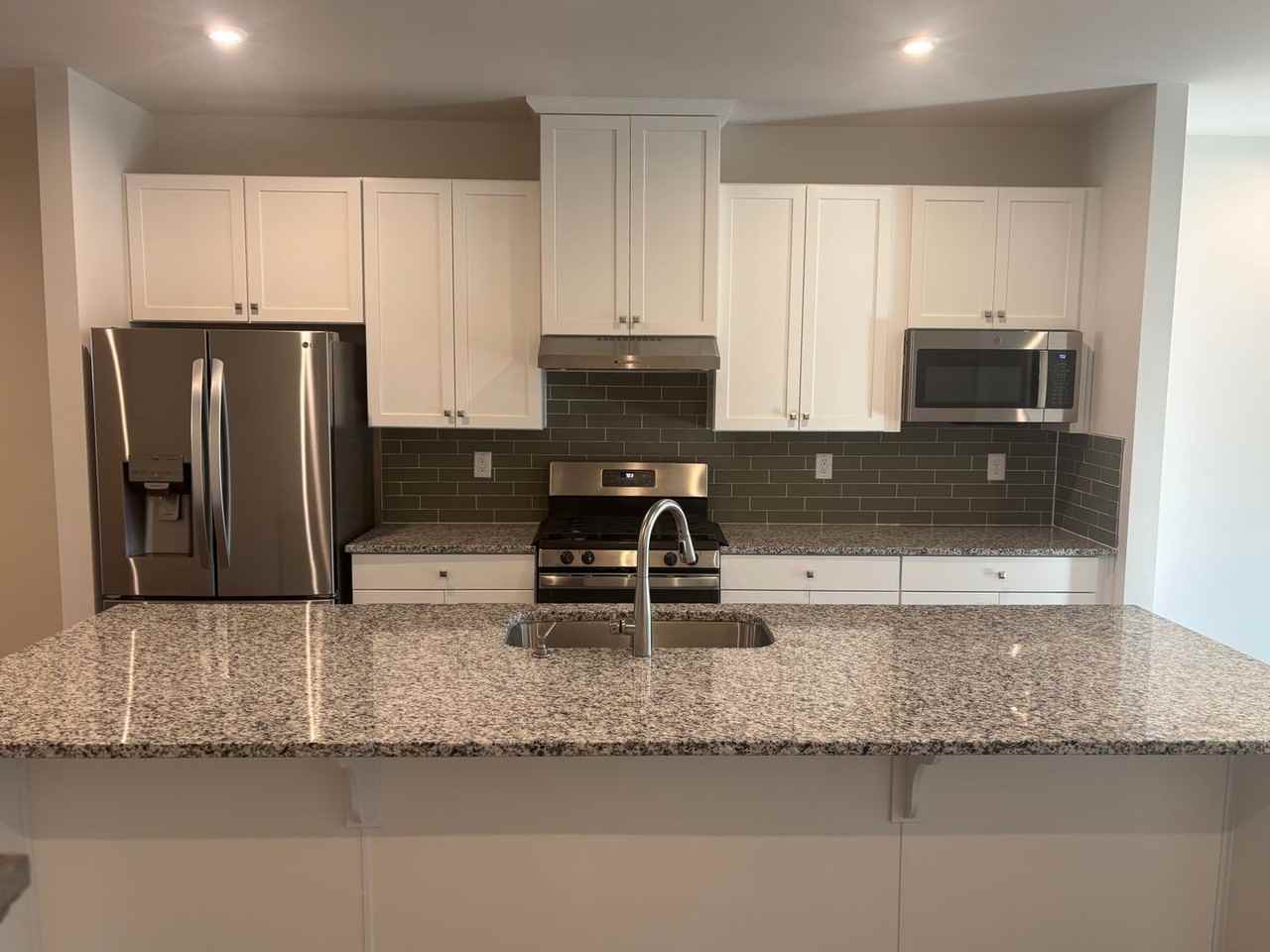 717 Hazel Way - Photo 6 of 28