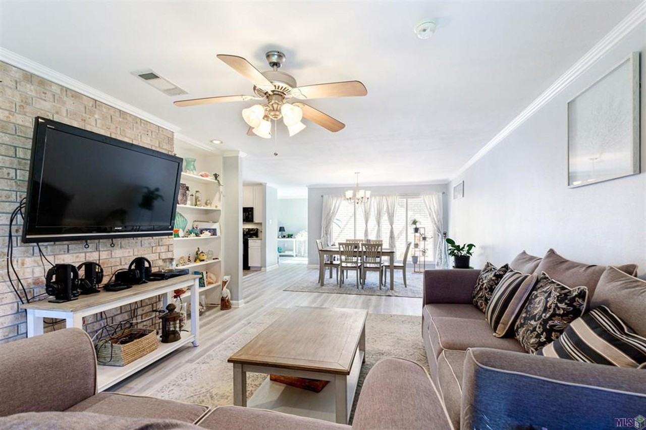 15826 New Market Dr - Photo 4 of 16