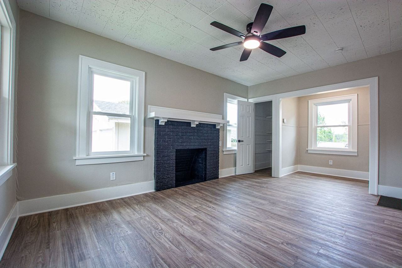 Bauman Ave - Photo 2 of 34