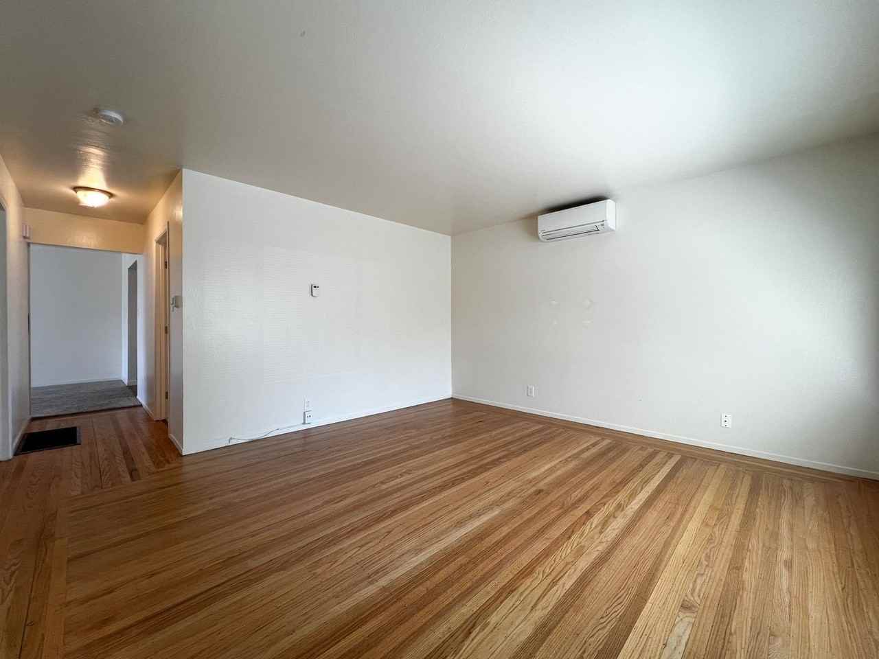 805 California Blvd - Photo 5 of 28
