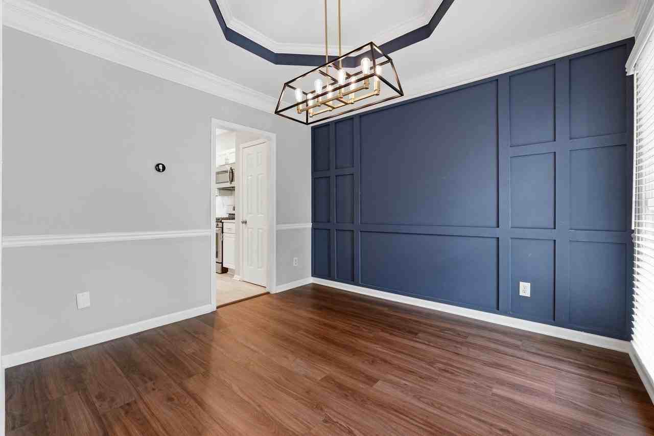 1106 Glenrose Dr Se - Photo 2 of 24