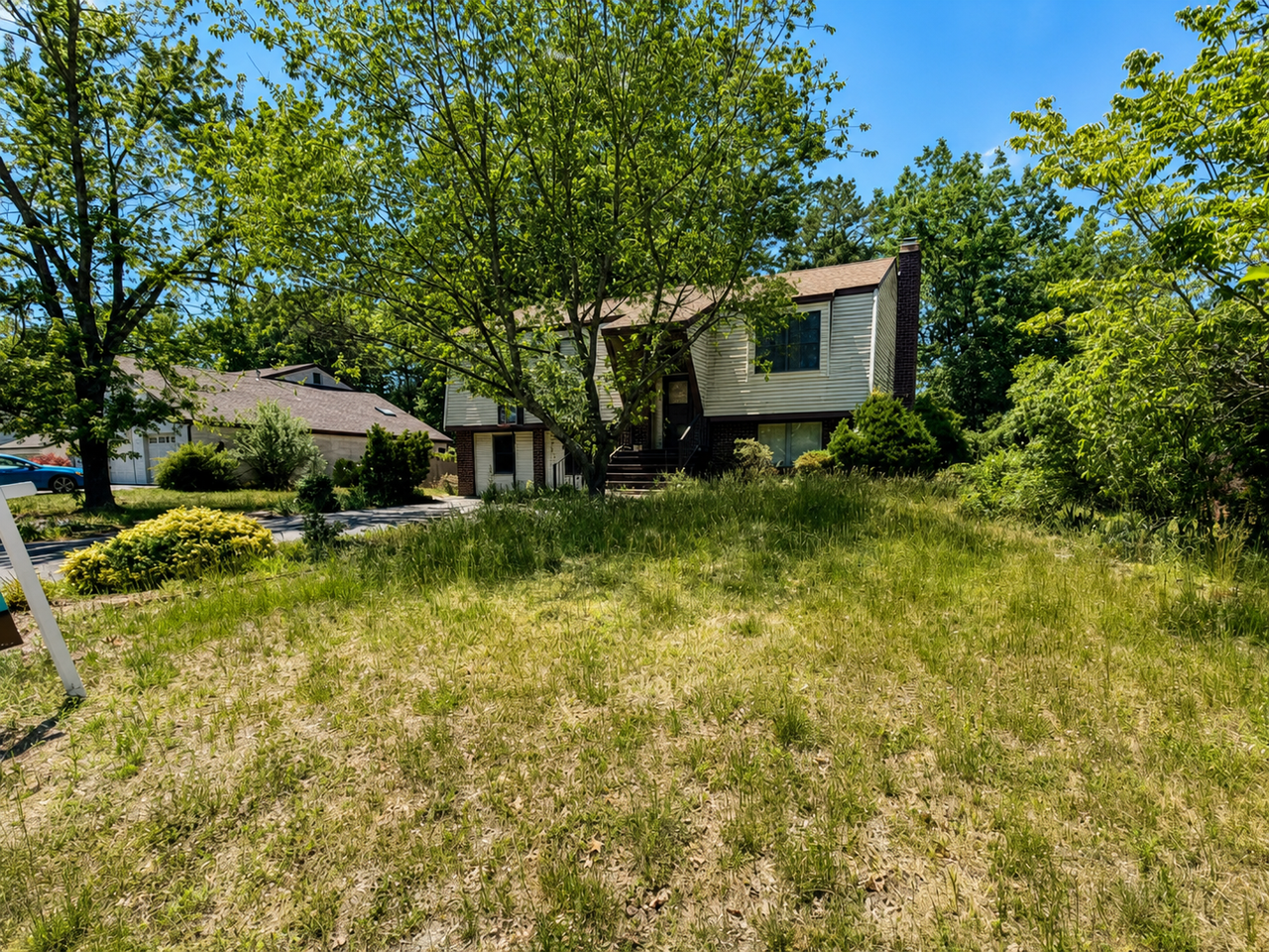 10 Cambridge Dr - Photo 2 of 15