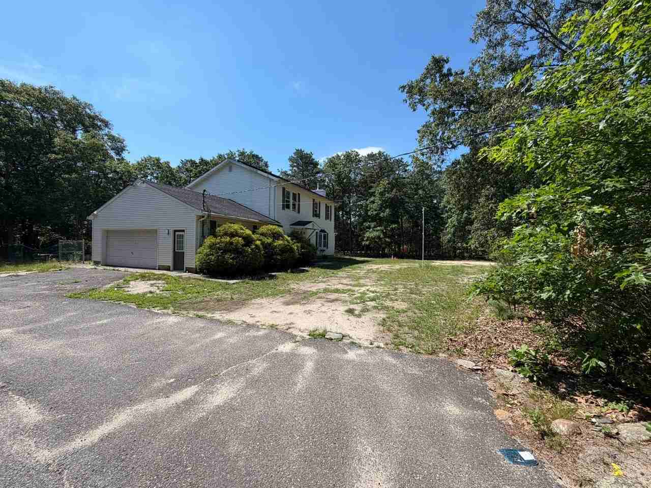 499 Basso St - Photo 3 of 26