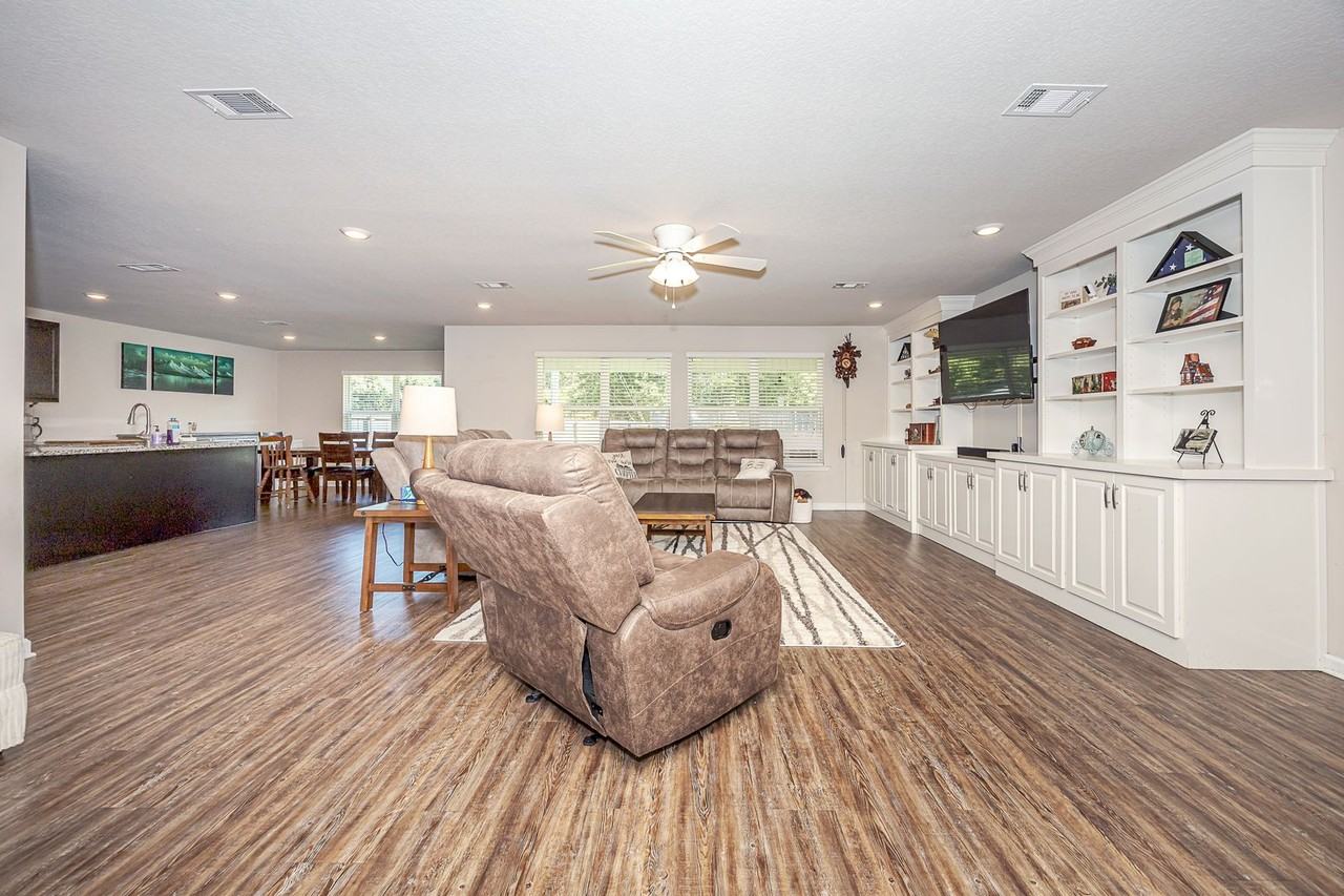 9125 Bellewood Dr - Photo 2 of 50