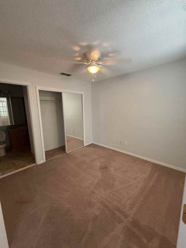 949 Bird Bay Ct - Photo 7 of 12