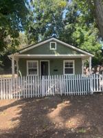 featured image of 412 Maple St