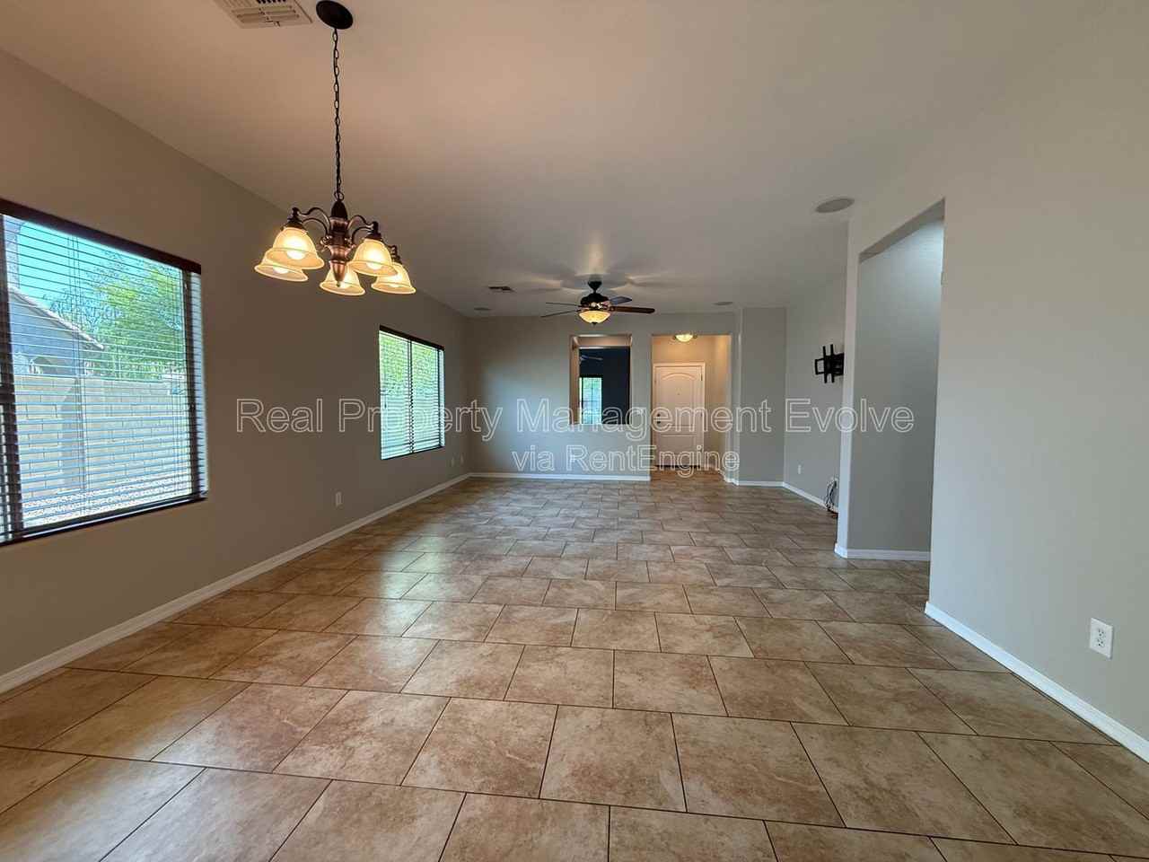 27516 N 17th Ln - Photo 5 of 37