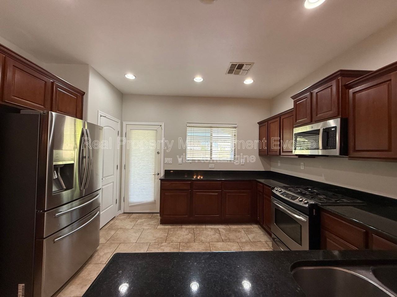 27516 N 17th Ln - Photo 6 of 37