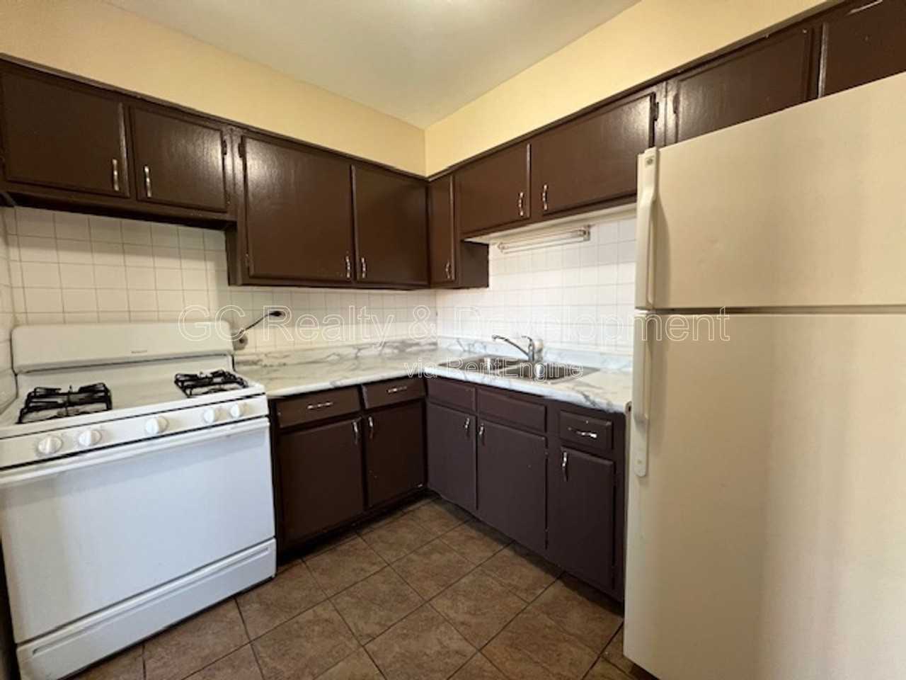 838 W College Blvd #201 - Photo 2 of 16