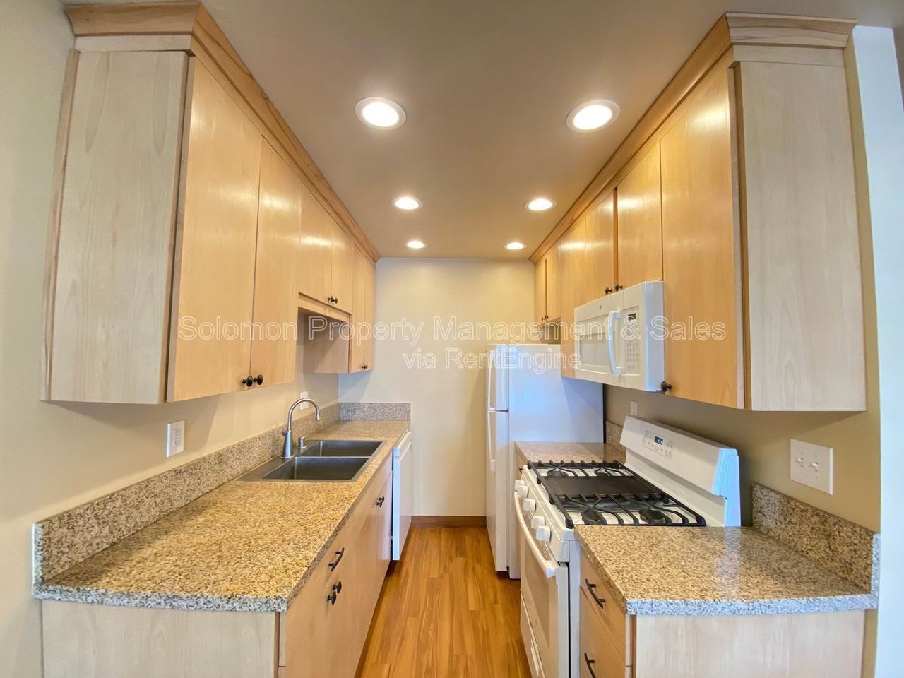 123 S Nevada St #G - Photo 4 of 12