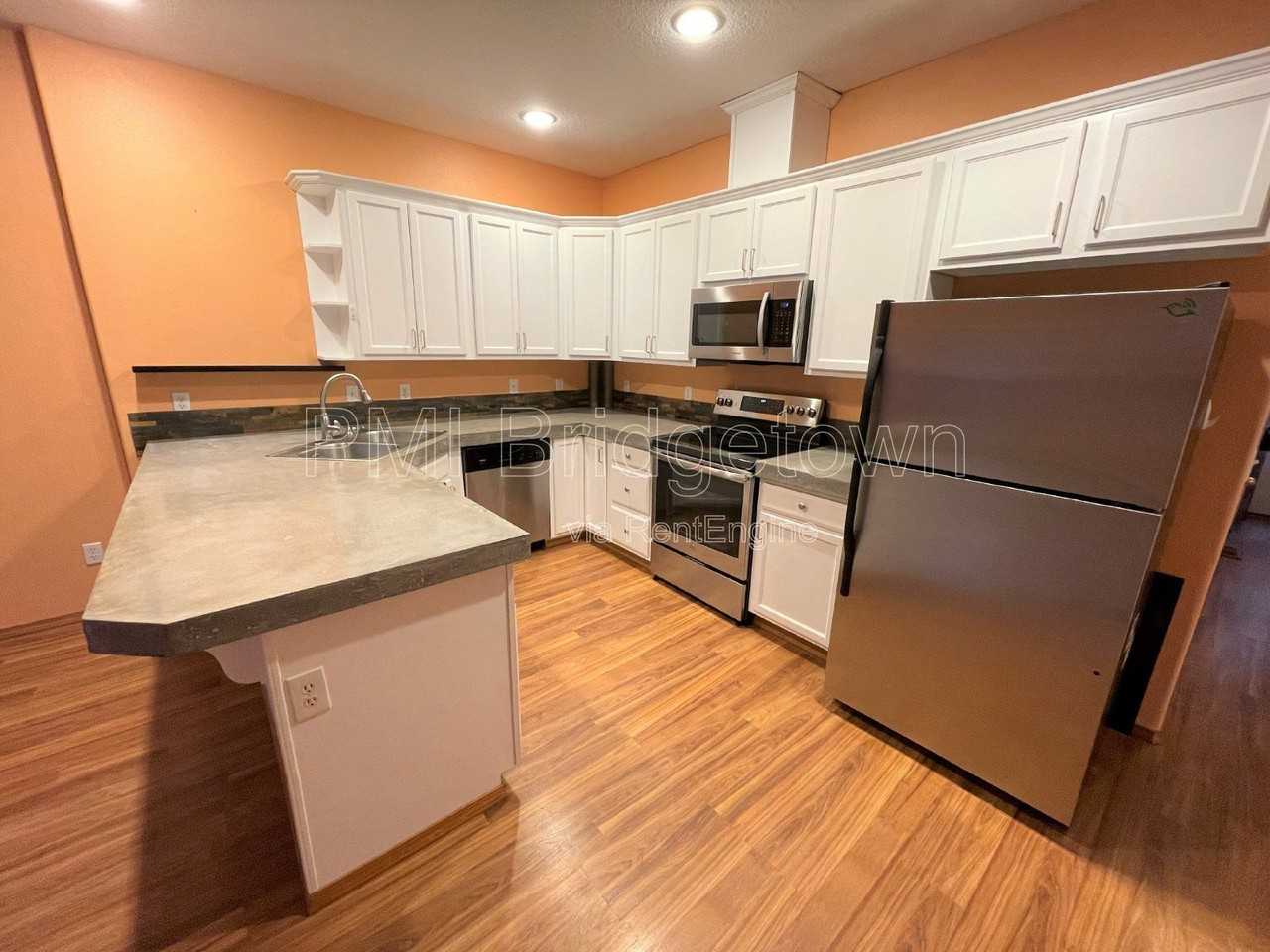 4325 Se 79th Ave - Photo 5 of 17