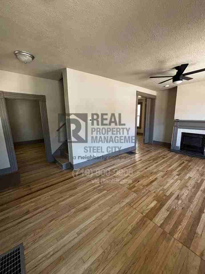 410 W 13th St - Photo 4 of 28