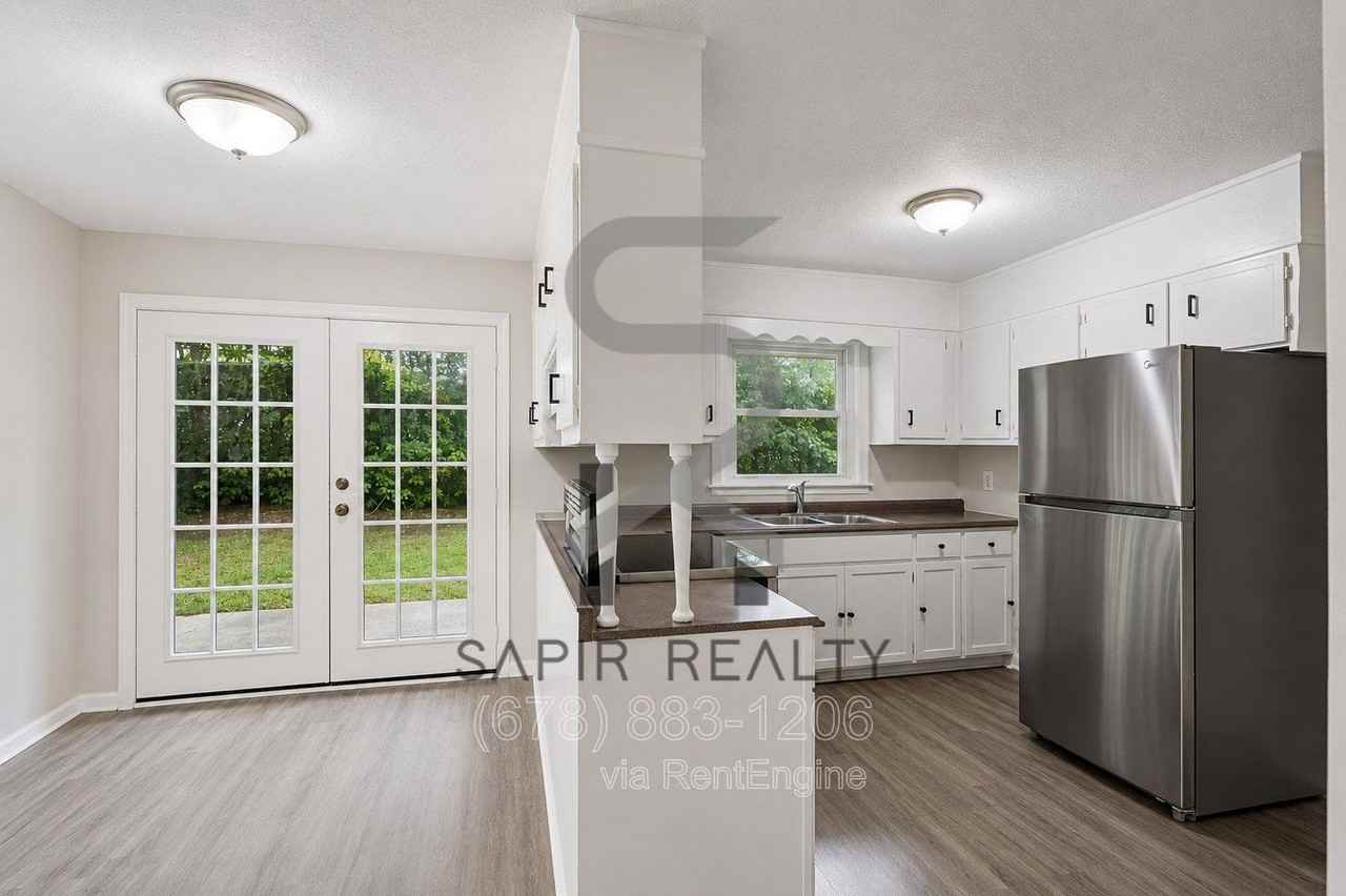 2620 Wiggins St - Photo 5 of 16