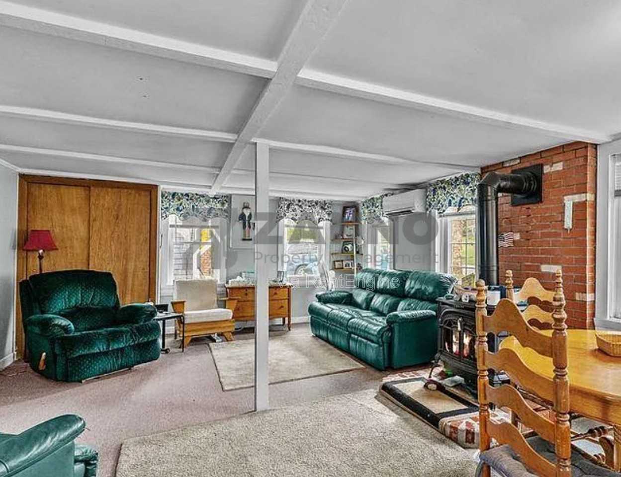 100 King Philip Ave - Photo 2 of 23