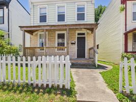featured image of 207 Welford St