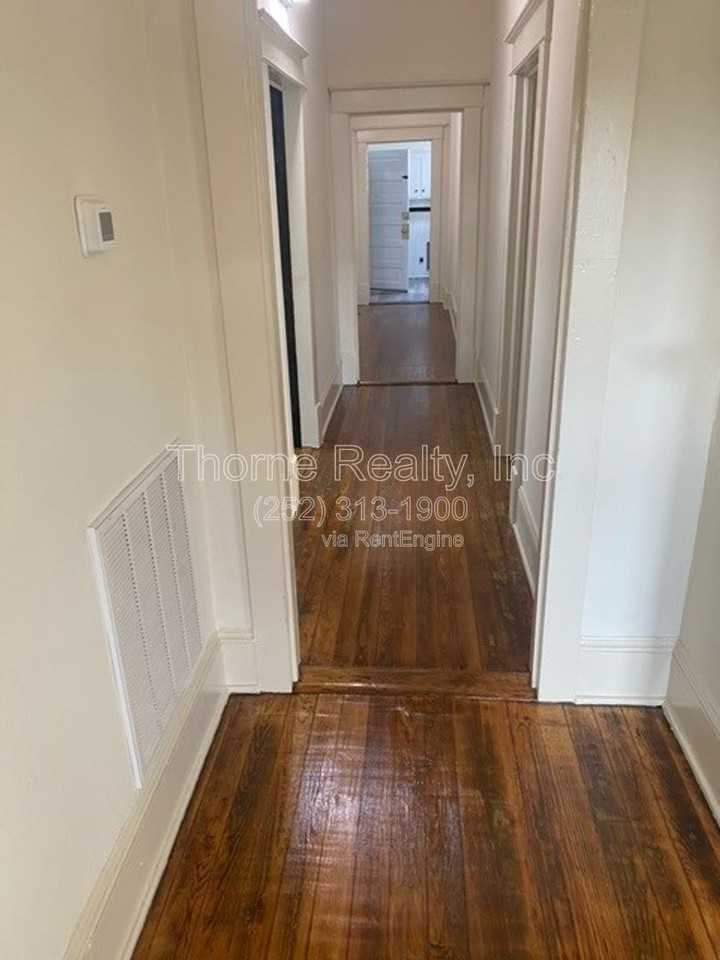 322 S Pearl St - Photo 3 of 13