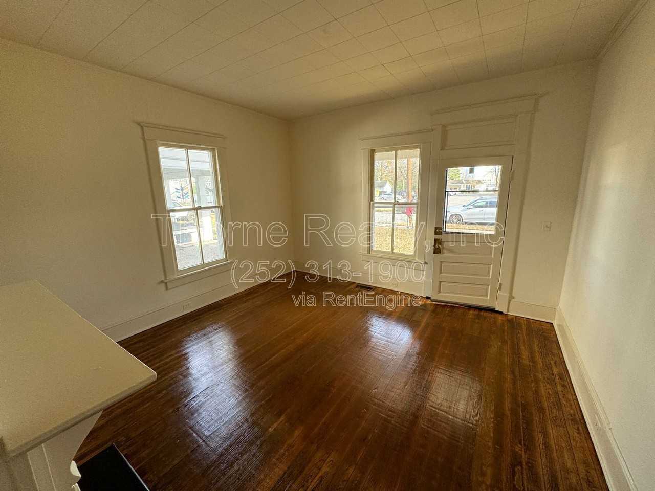 322 S Pearl St - Photo 7 of 13
