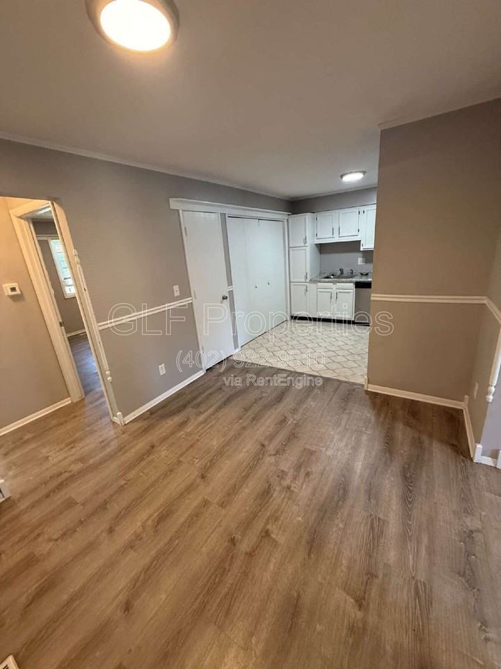 420 Russell Ave - Photo 2 of 10