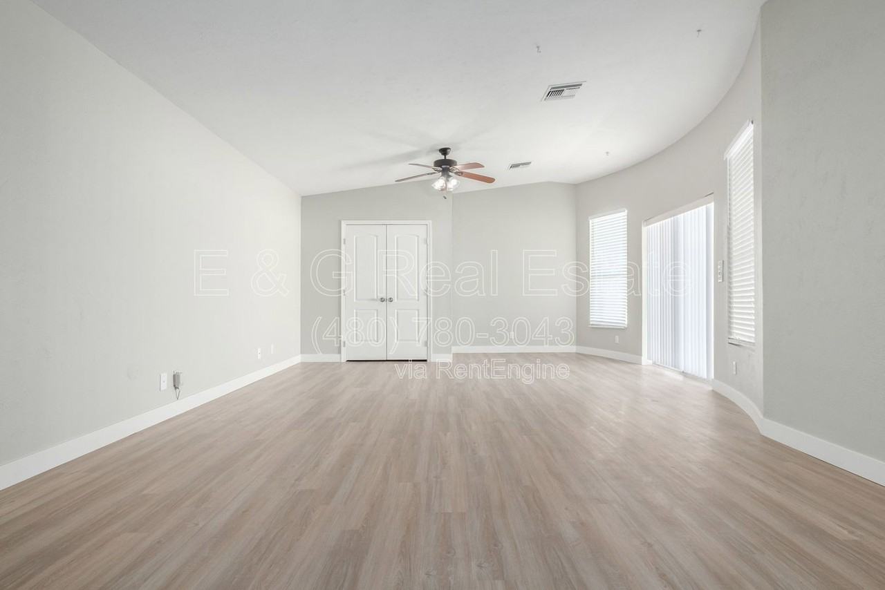 1332 N 71st St - Photo 5 of 40